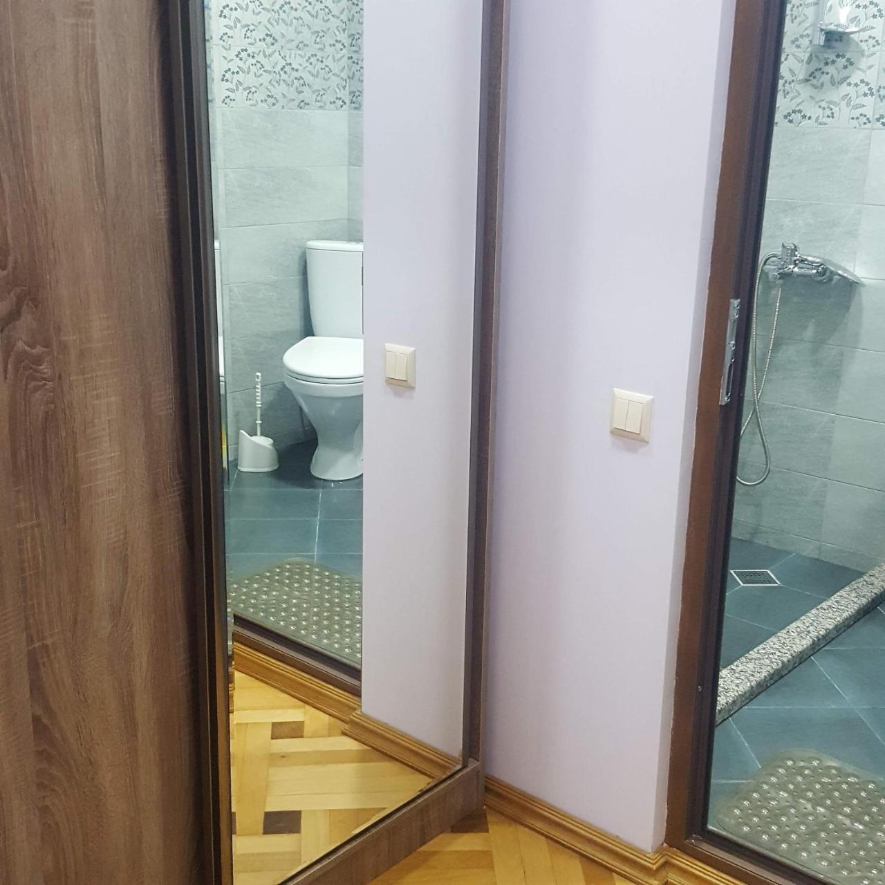 Nana'S Guesthouse Μπατούμι Εξωτερικό φωτογραφία