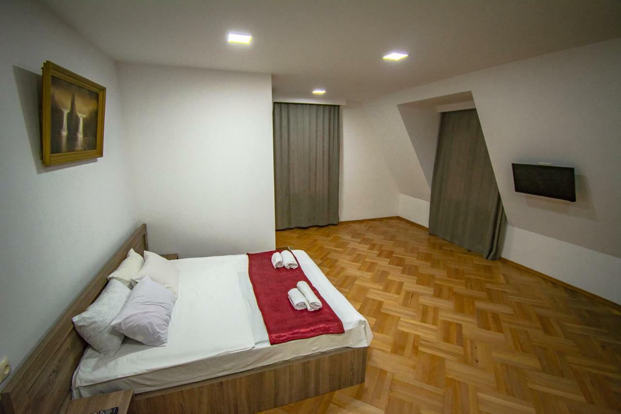 Nana'S Guesthouse Μπατούμι Εξωτερικό φωτογραφία