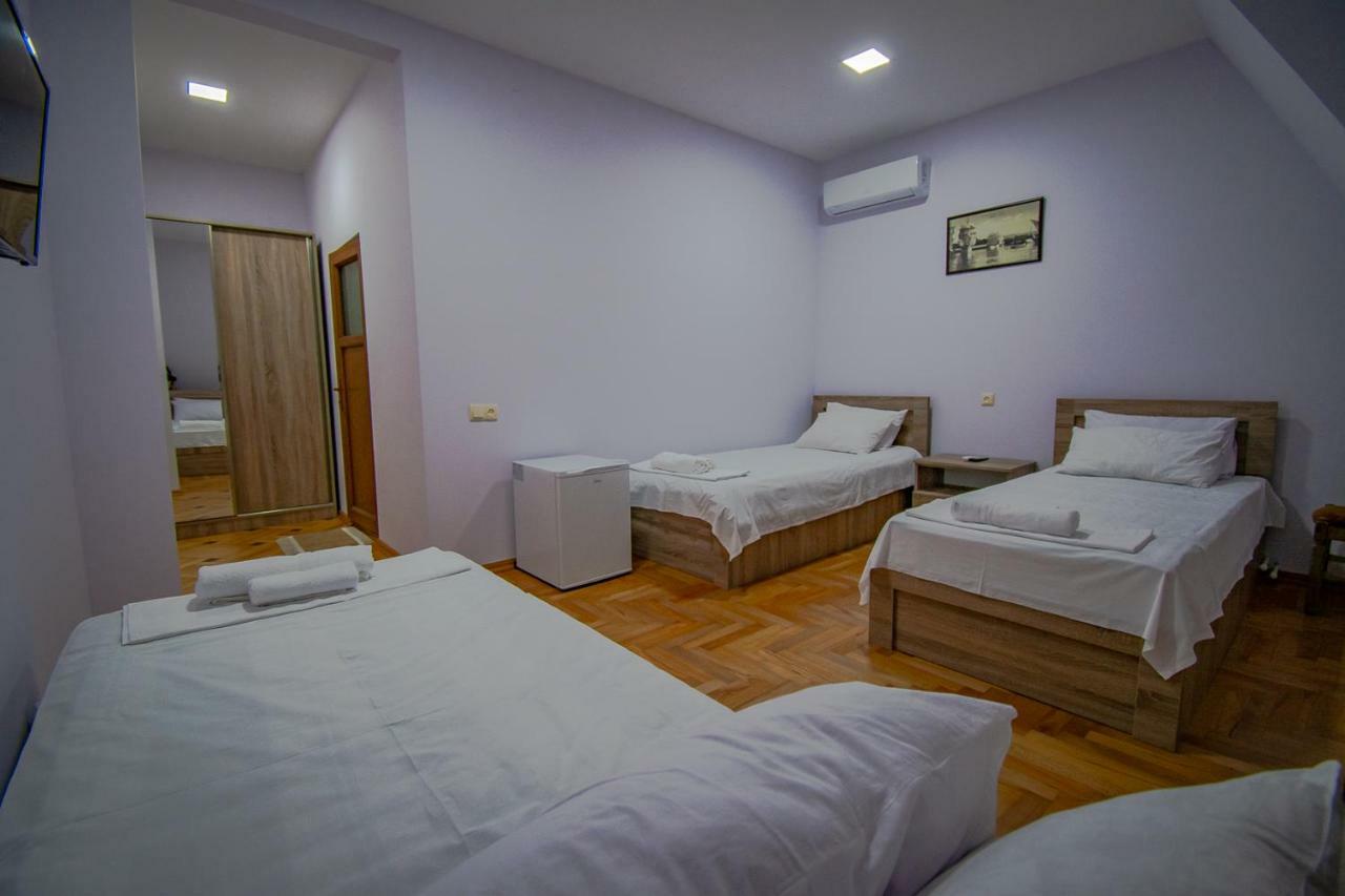 Nana'S Guesthouse Μπατούμι Εξωτερικό φωτογραφία