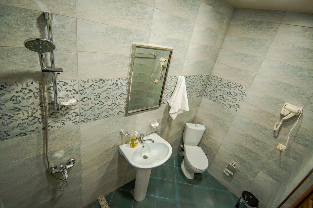 Nana'S Guesthouse Μπατούμι Εξωτερικό φωτογραφία